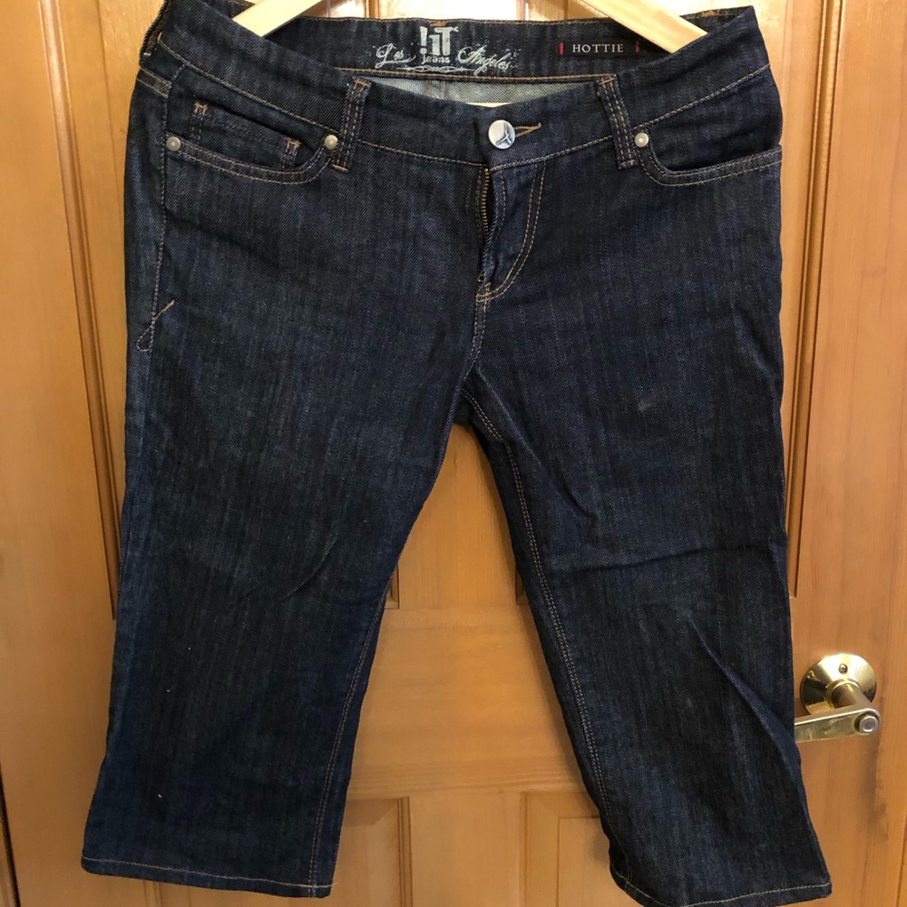 !iT Jeans ‘Hottie’ stretch capri jeans